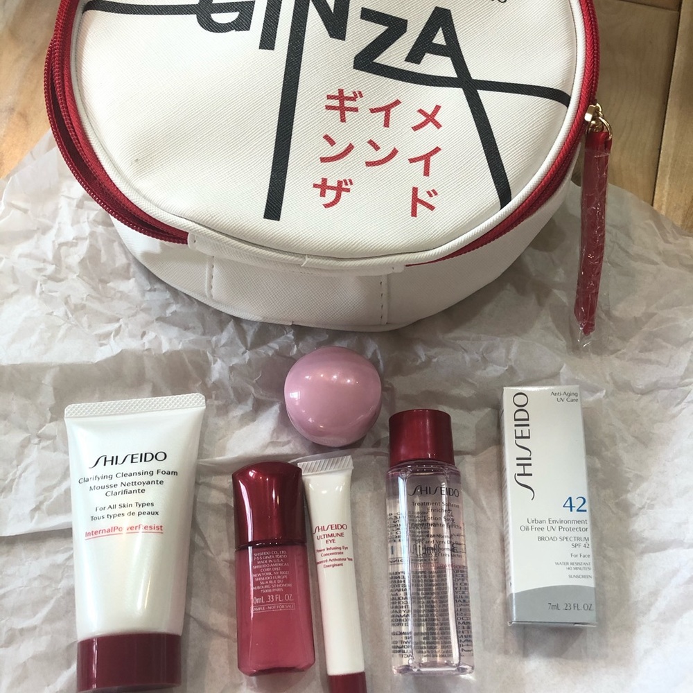 🍀white Lucent travel kit🍀
